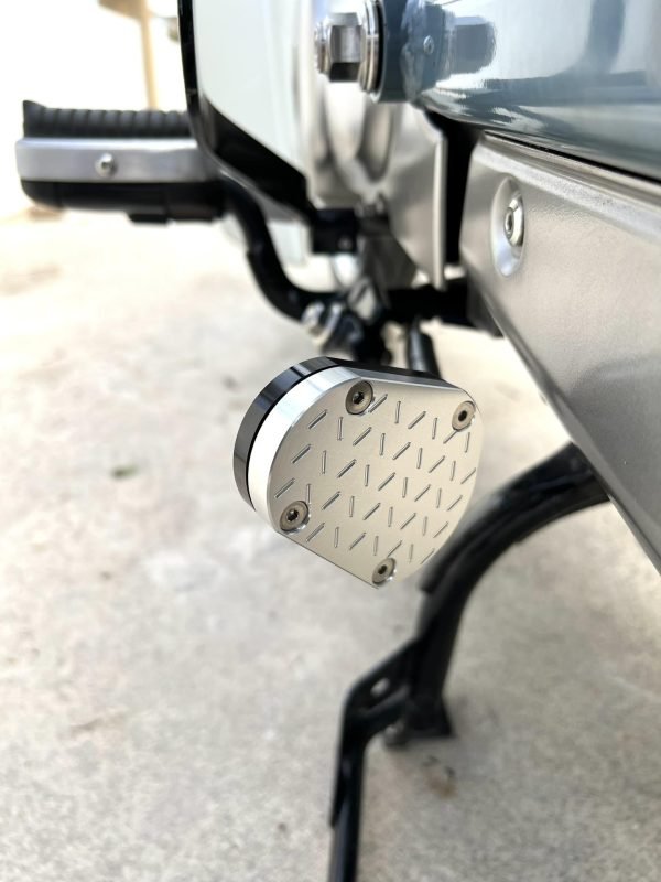 Honda Super Cub Site Stand Cover photo underneath